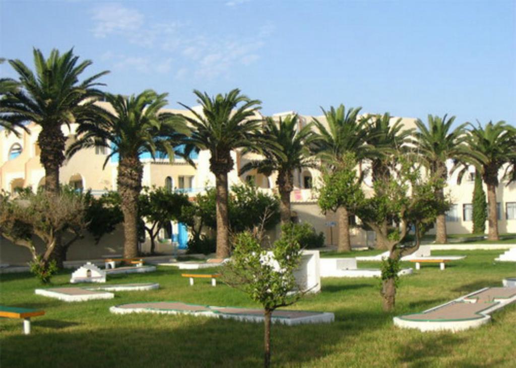 Les Pyramides Hotel Nabeul Bagian luar foto
