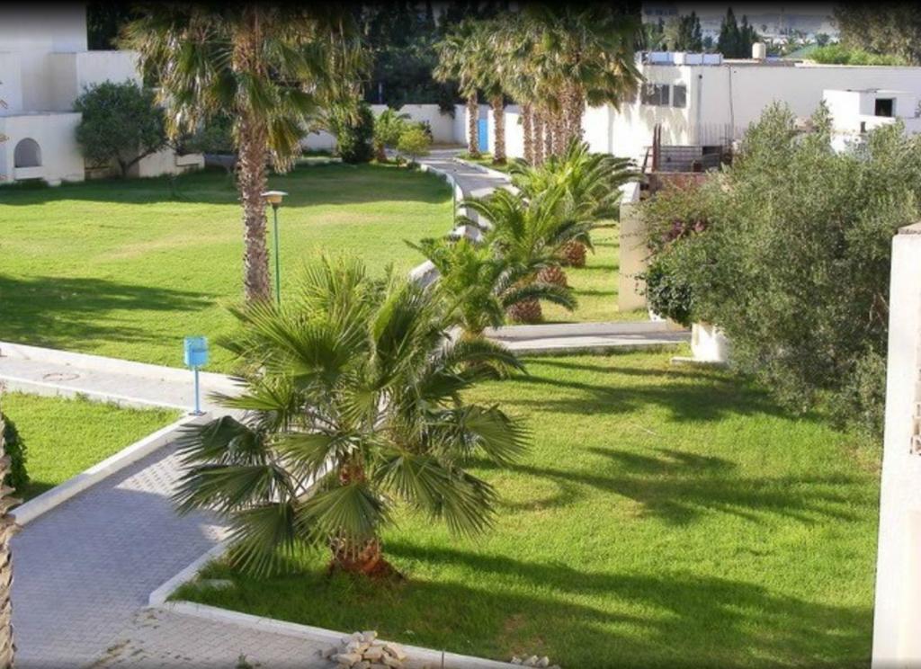 Les Pyramides Hotel Nabeul Bagian luar foto